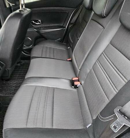 Сірий Рено Флюенс, об'ємом двигуна 1.6 л та пробігом 118 тис. км за 7850 $, фото 17 на Automoto.ua