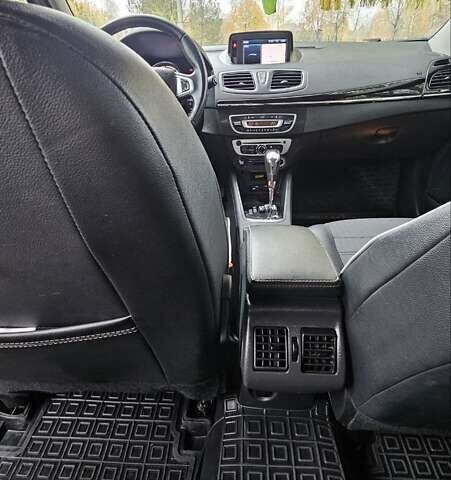 Сірий Рено Флюенс, об'ємом двигуна 1.6 л та пробігом 118 тис. км за 7850 $, фото 16 на Automoto.ua