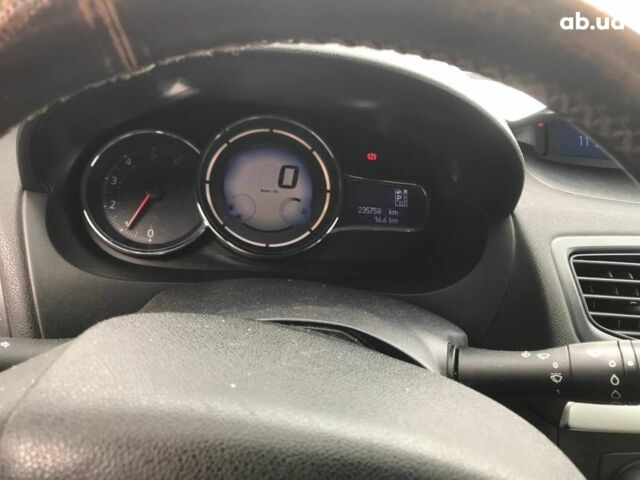 Сірий Рено Флюенс, об'ємом двигуна 1.5 л та пробігом 235 тис. км за 5500 $, фото 13 на Automoto.ua