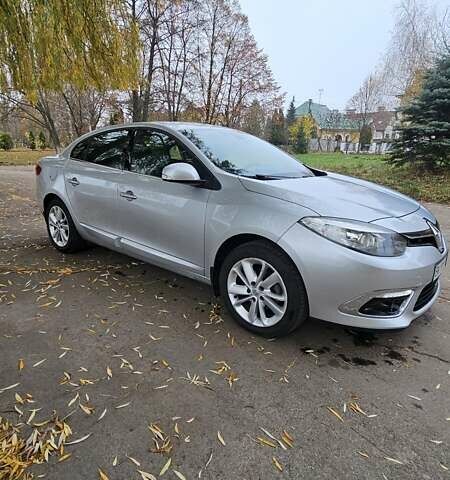 Сірий Рено Флюенс, об'ємом двигуна 1.6 л та пробігом 118 тис. км за 7850 $, фото 1 на Automoto.ua