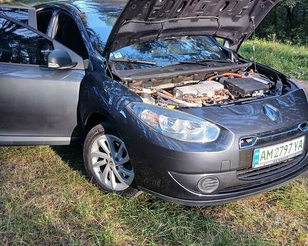 Сірий Рено Флюенс, об'ємом двигуна 0 л та пробігом 79 тис. км за 6300 $, фото 23 на Automoto.ua