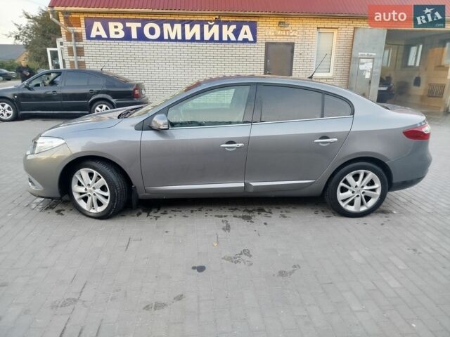 Сірий Рено Флюенс, об'ємом двигуна 1.6 л та пробігом 260 тис. км за 6399 $, фото 1 на Automoto.ua