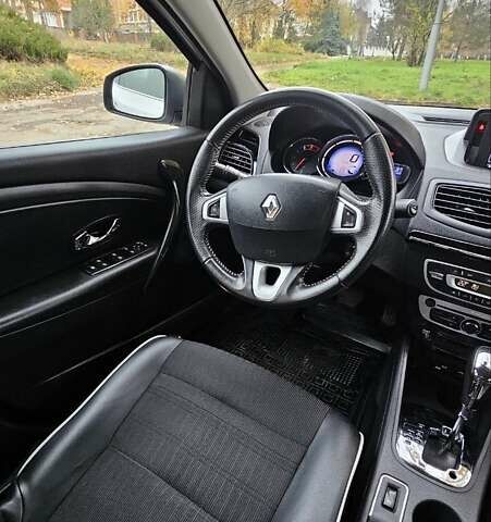 Сірий Рено Флюенс, об'ємом двигуна 1.6 л та пробігом 118 тис. км за 7850 $, фото 13 на Automoto.ua
