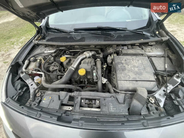 Серый Рено Флюенс, объемом двигателя 1.46 л и пробегом 260 тыс. км за 7599 $, фото 5 на Automoto.ua