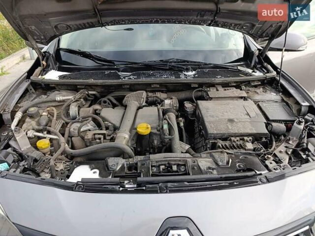 Сірий Рено Флюенс, об'ємом двигуна 1.46 л та пробігом 235 тис. км за 6500 $, фото 4 на Automoto.ua