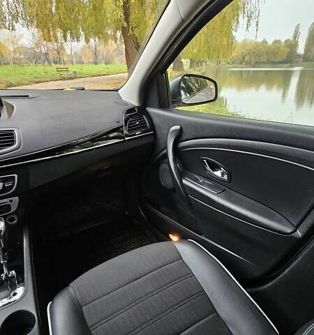 Сірий Рено Флюенс, об'ємом двигуна 1.6 л та пробігом 118 тис. км за 7850 $, фото 19 на Automoto.ua