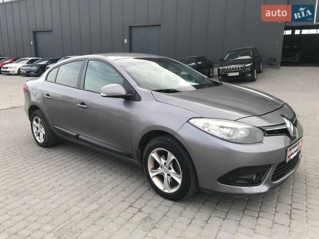Серый Рено Флюенс, объемом двигателя 1.5 л и пробегом 235 тыс. км за 5500 $, фото 2 на Automoto.ua