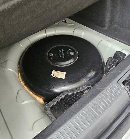 Сірий Рено Флюенс, об'ємом двигуна 1.6 л та пробігом 118 тис. км за 7850 $, фото 26 на Automoto.ua