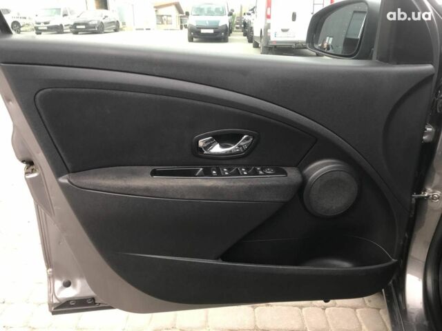 Сірий Рено Флюенс, об'ємом двигуна 1.5 л та пробігом 235 тис. км за 5500 $, фото 12 на Automoto.ua