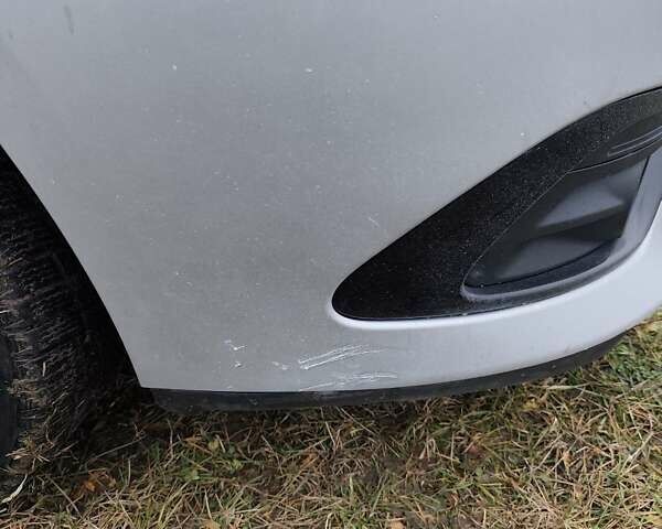 Серый Рено Флюенс, объемом двигателя 1.46 л и пробегом 274 тыс. км за 8300 $, фото 11 на Automoto.ua