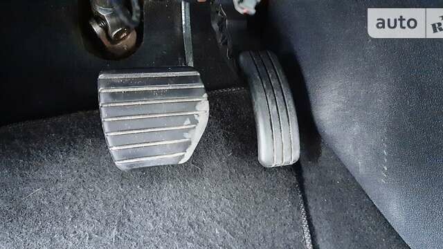 Серый Рено Флюенс, объемом двигателя 1.5 л и пробегом 230 тыс. км за 6800 $, фото 19 на Automoto.ua