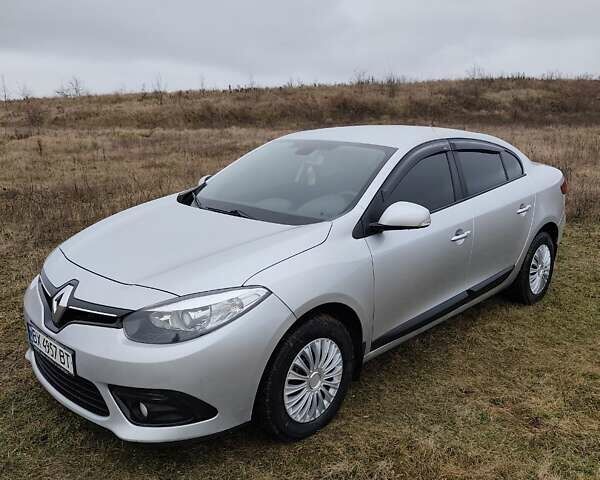 Серый Рено Флюенс, объемом двигателя 1.46 л и пробегом 274 тыс. км за 8300 $, фото 1 на Automoto.ua