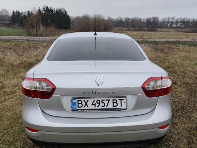 Серый Рено Флюенс, объемом двигателя 1.46 л и пробегом 274 тыс. км за 8300 $, фото 5 на Automoto.ua