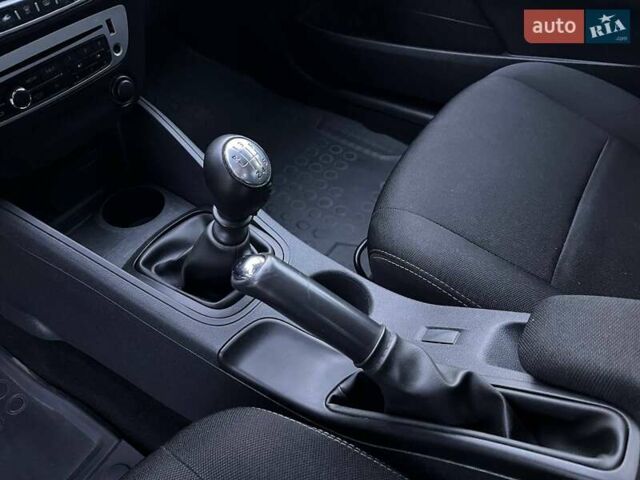 Сірий Рено Флюенс, об'ємом двигуна 1.46 л та пробігом 147 тис. км за 8900 $, фото 11 на Automoto.ua
