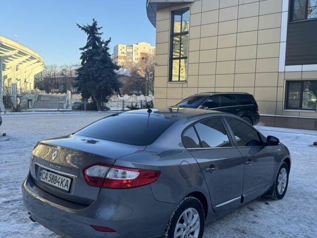 Серый Рено Флюенс, объемом двигателя 1.5 л и пробегом 138 тыс. км за 9300 $, фото 3 на Automoto.ua