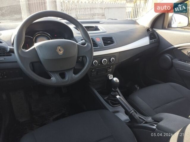 Сірий Рено Флюенс, об'ємом двигуна 1.46 л та пробігом 196 тис. км за 8200 $, фото 10 на Automoto.ua