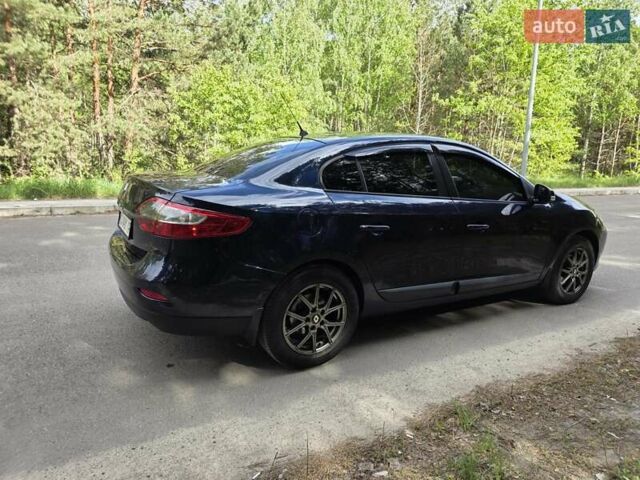 Синий Рено Флюенс, объемом двигателя 1.5 л и пробегом 236 тыс. км за 7400 $, фото 6 на Automoto.ua