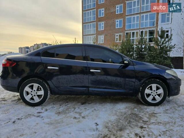 Синий Рено Флюенс, объемом двигателя 1.6 л и пробегом 129 тыс. км за 6300 $, фото 6 на Automoto.ua