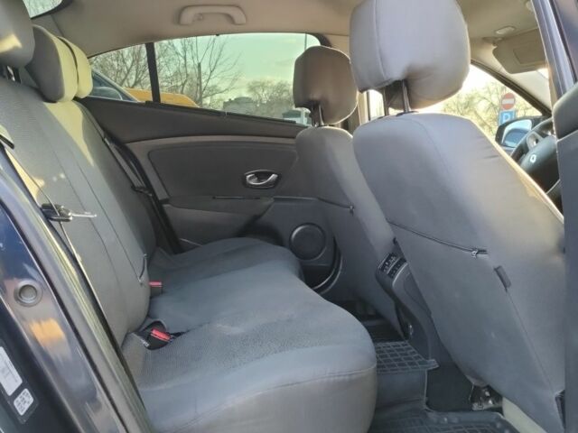 Синій Рено Флюенс, об'ємом двигуна 1.5 л та пробігом 327 тис. км за 6600 $, фото 5 на Automoto.ua