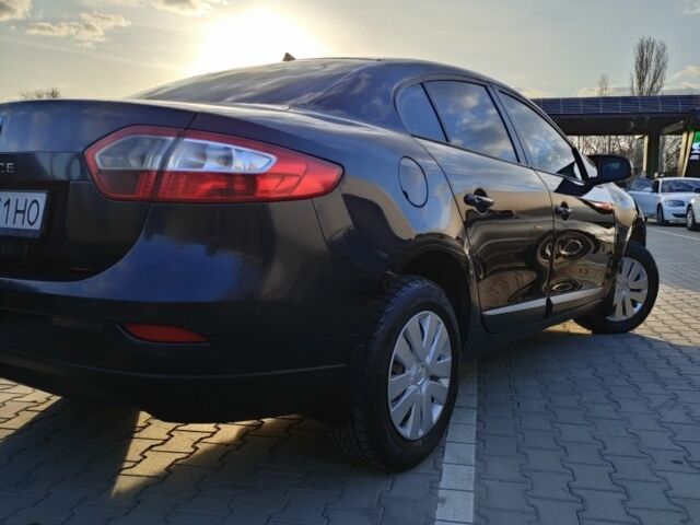 Синій Рено Флюенс, об'ємом двигуна 1.5 л та пробігом 327 тис. км за 6600 $, фото 4 на Automoto.ua