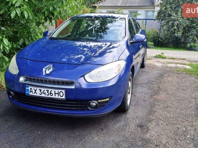 Синий Рено Флюенс, объемом двигателя 1.6 л и пробегом 94 тыс. км за 7500 $, фото 2 на Automoto.ua