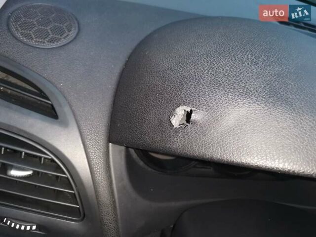 Синий Рено Флюенс, объемом двигателя 1.6 л и пробегом 262 тыс. км за 6000 $, фото 24 на Automoto.ua