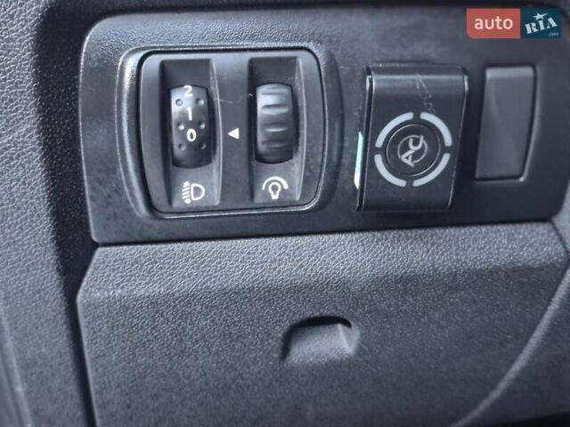 Синій Рено Флюенс, об'ємом двигуна 1.6 л та пробігом 225 тис. км за 6200 $, фото 17 на Automoto.ua