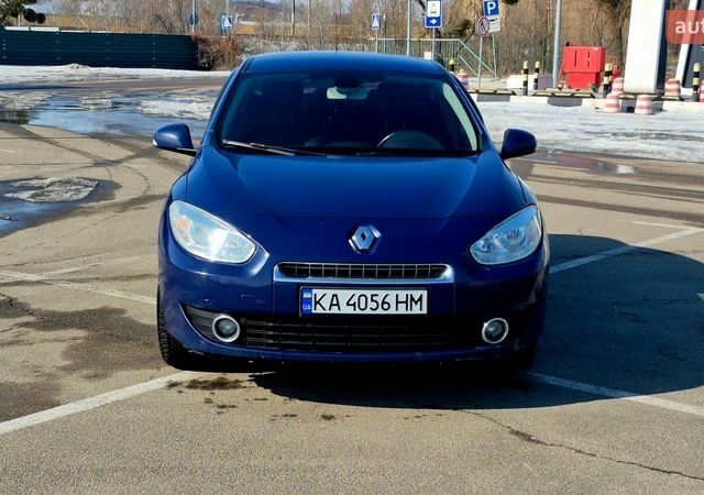 Синий Рено Флюенс, объемом двигателя 1.6 л и пробегом 225 тыс. км за 5900 $, фото 24 на Automoto.ua