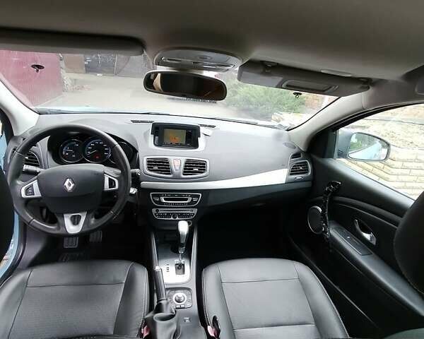 Синий Рено Флюенс, объемом двигателя 0 л и пробегом 58 тыс. км за 4450 $, фото 6 на Automoto.ua