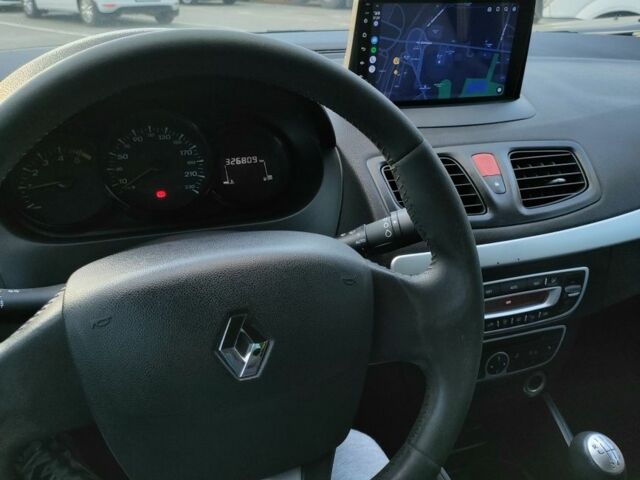 Синій Рено Флюенс, об'ємом двигуна 1.5 л та пробігом 327 тис. км за 6600 $, фото 9 на Automoto.ua