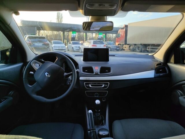 Синій Рено Флюенс, об'ємом двигуна 1.5 л та пробігом 327 тис. км за 6600 $, фото 6 на Automoto.ua