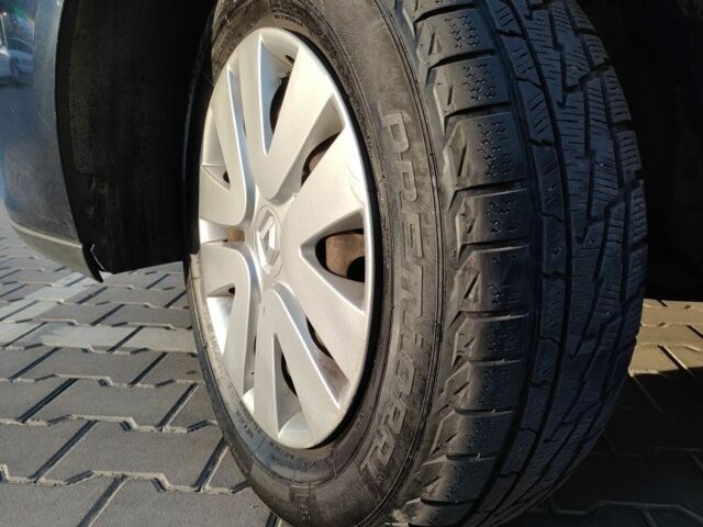 Синій Рено Флюенс, об'ємом двигуна 1.5 л та пробігом 327 тис. км за 6600 $, фото 10 на Automoto.ua