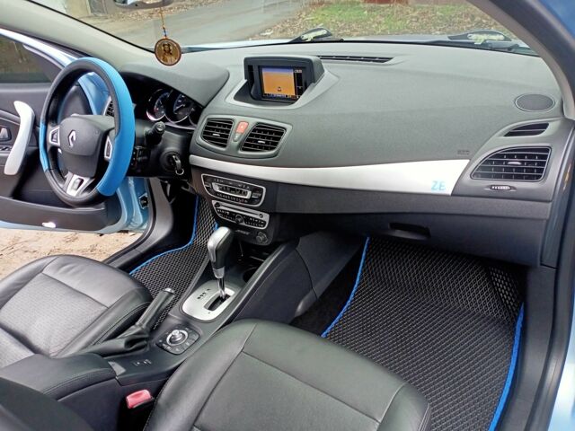Синій Рено Флюенс, об'ємом двигуна 0 л та пробігом 60 тис. км за 8900 $, фото 19 на Automoto.ua