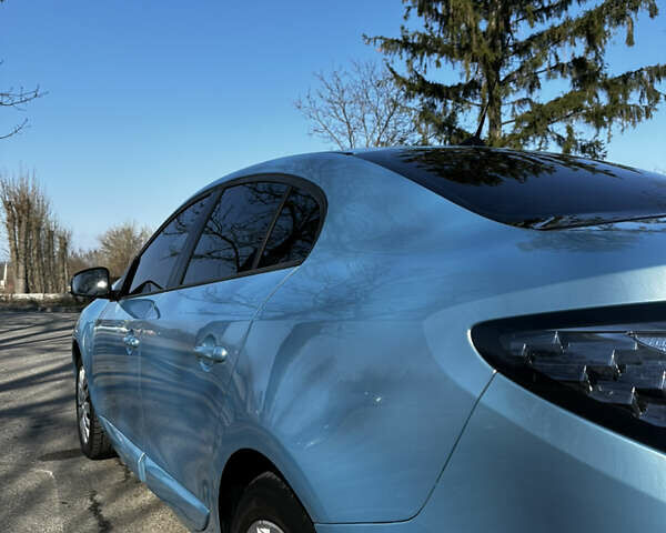 Синий Рено Флюенс, объемом двигателя 0 л и пробегом 63 тыс. км за 4900 $, фото 14 на Automoto.ua