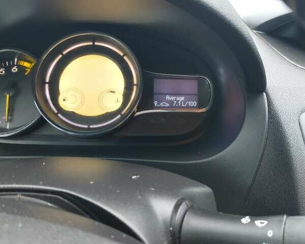 Синій Рено Флюенс, об'ємом двигуна 1.6 л та пробігом 168 тис. км за 7300 $, фото 12 на Automoto.ua