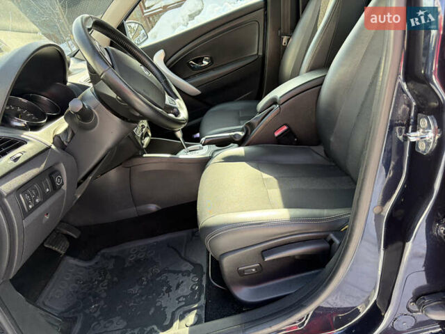 Синий Рено Флюенс, объемом двигателя 2 л и пробегом 247 тыс. км за 5950 $, фото 3 на Automoto.ua