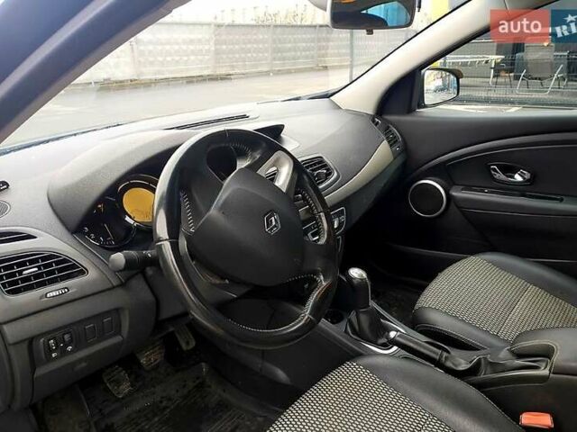 Синій Рено Флюенс, об'ємом двигуна 1.6 л та пробігом 168 тис. км за 7300 $, фото 8 на Automoto.ua