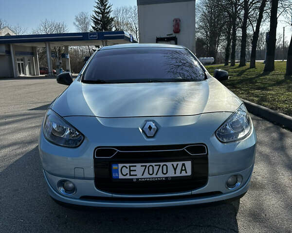 Синий Рено Флюенс, объемом двигателя 0 л и пробегом 63 тыс. км за 5300 $, фото 10 на Automoto.ua
