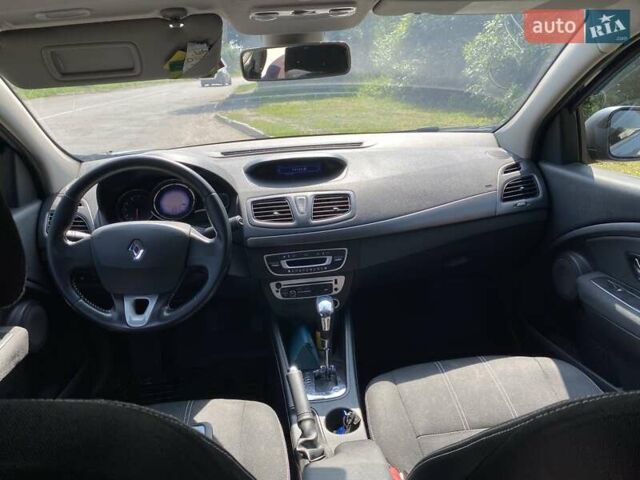 Рено Флюенс 2013 у Белой Церкве на Automoto.ua Синій Рено Флюенс, об'ємом двигуна 2 л та пробігом 321 тис. км за 7000 $, фото 3 на Automoto.ua
