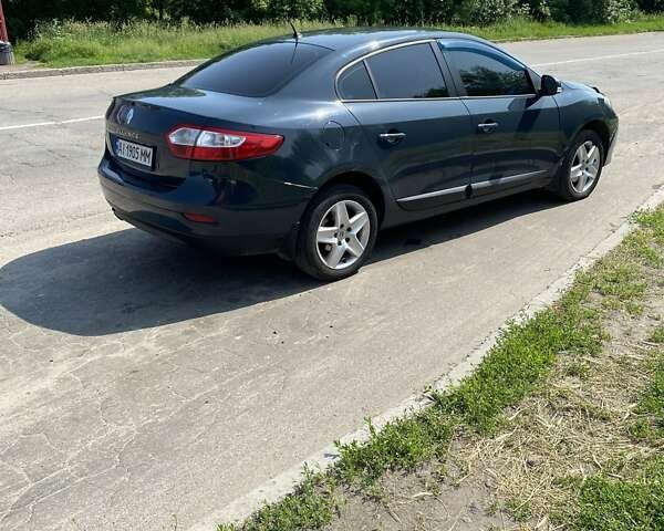 Рено Флюенс 2013 у Белой Церкве на Automoto.ua Синій Рено Флюенс, об'ємом двигуна 2 л та пробігом 321 тис. км за 7000 $, фото 2 на Automoto.ua
