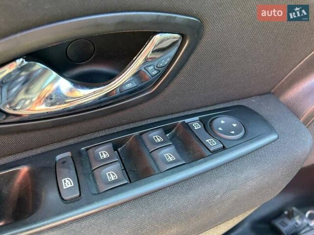 Синій Рено Флюенс, об'ємом двигуна 1.46 л та пробігом 191 тис. км за 7890 $, фото 14 на Automoto.ua