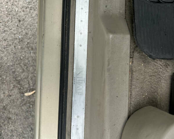 Рено Гранд Еспейс 2006 у Києві на Automoto.ua Бежевий Рено Гранд Еспейс, об'ємом двигуна 2.2 л та пробігом 320 тис. км за 4500 $, фото 26 на Automoto.ua