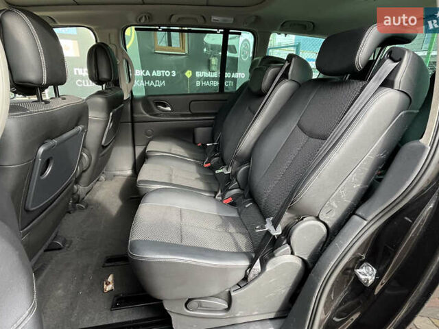 Черный Рено Гранд Эспейс, объемом двигателя 2 л и пробегом 197 тыс. км за 7800 $, фото 14 на Automoto.ua