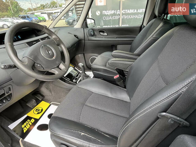 Черный Рено Гранд Эспейс, объемом двигателя 2 л и пробегом 197 тыс. км за 7800 $, фото 9 на Automoto.ua