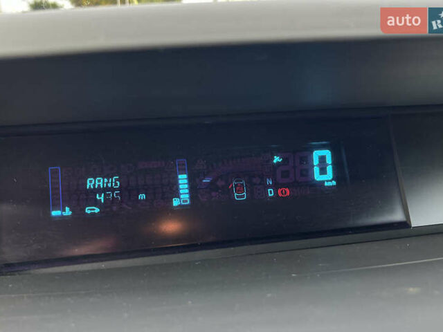 Черный Рено Гранд Эспейс, объемом двигателя 2 л и пробегом 197 тыс. км за 7800 $, фото 13 на Automoto.ua