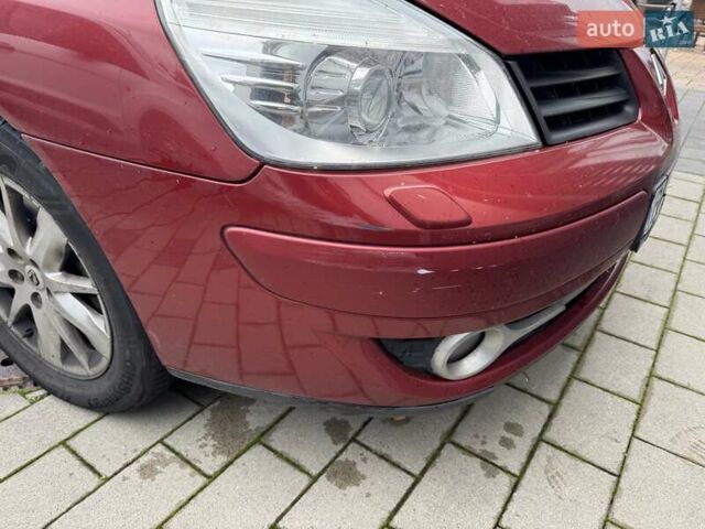 Червоний Рено Гранд Еспейс, об'ємом двигуна 2 л та пробігом 442 тис. км за 5246 $, фото 12 на Automoto.ua