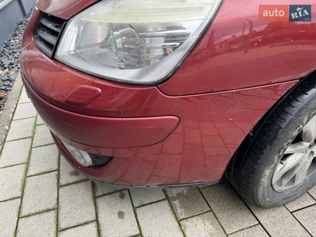 Червоний Рено Гранд Еспейс, об'ємом двигуна 2 л та пробігом 442 тис. км за 5246 $, фото 10 на Automoto.ua