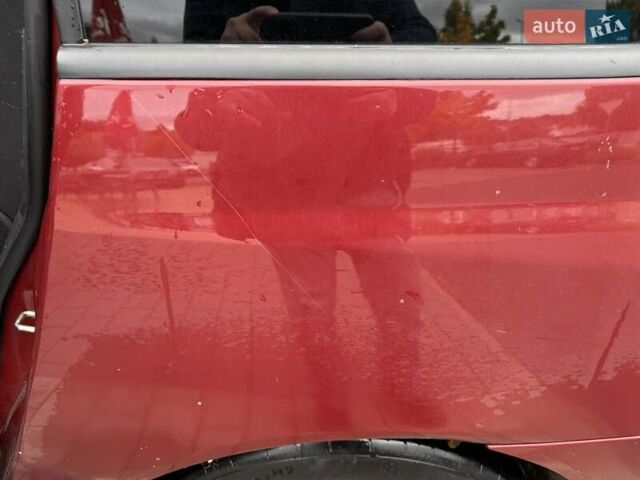 Червоний Рено Гранд Еспейс, об'ємом двигуна 2 л та пробігом 442 тис. км за 5246 $, фото 3 на Automoto.ua