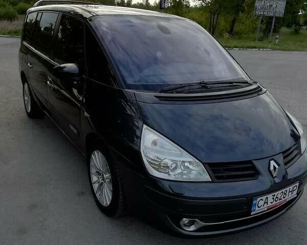 Серый Рено Гранд Эспейс, объемом двигателя 2 л и пробегом 178 тыс. км за 7500 $, фото 5 на Automoto.ua