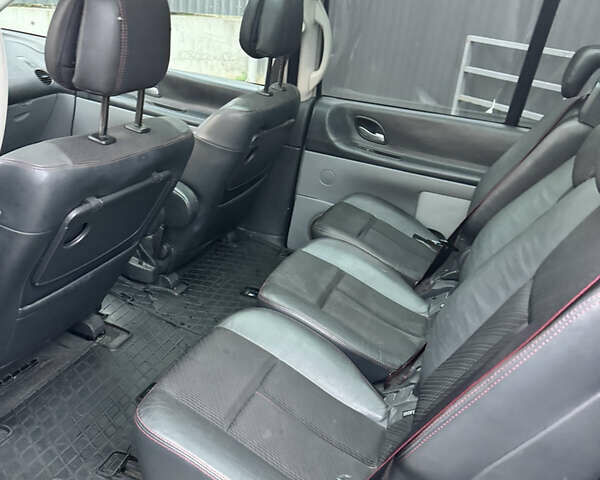 Серый Рено Гранд Эспейс, объемом двигателя 2 л и пробегом 330 тыс. км за 5800 $, фото 18 на Automoto.ua